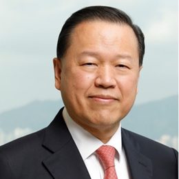 遛狗没牵绳引发冲突,致人右眼受伤!宠物主人获刑