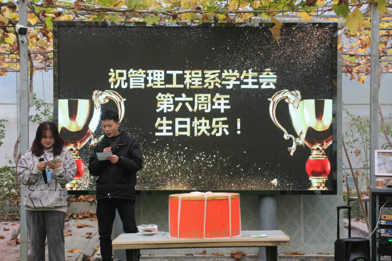 新财年取得辉煌成就:联想集团(00992)Q1营收创季度新高 净利润同比增长20%